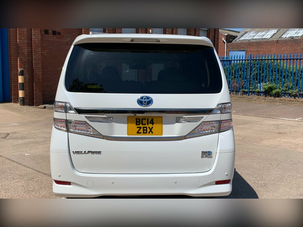 Toyota Vellfire Hybrid X Model 4Wd 2.4 Hybrid 7 Seats White #4
