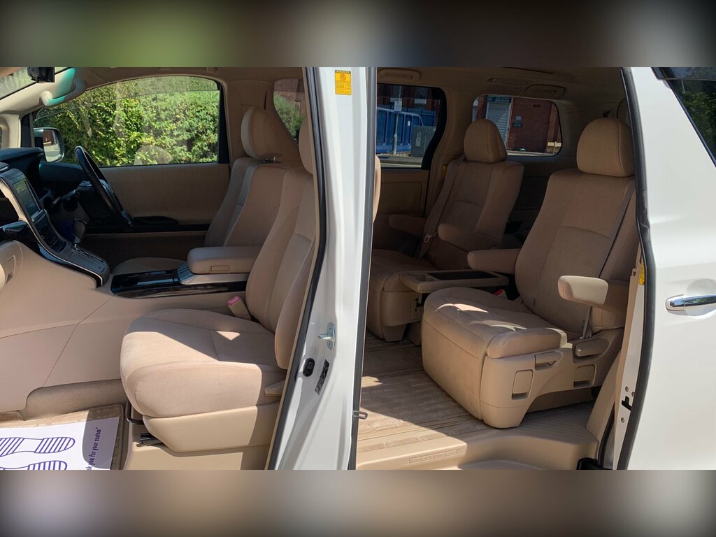 Toyota Vellfire Auto White #52
