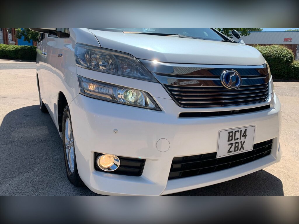 Toyota Vellfire Auto White #10