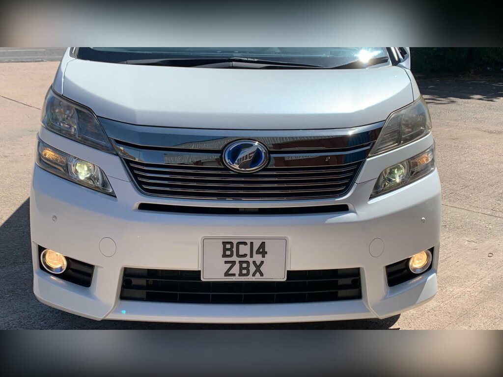 Toyota Vellfire Auto White #11