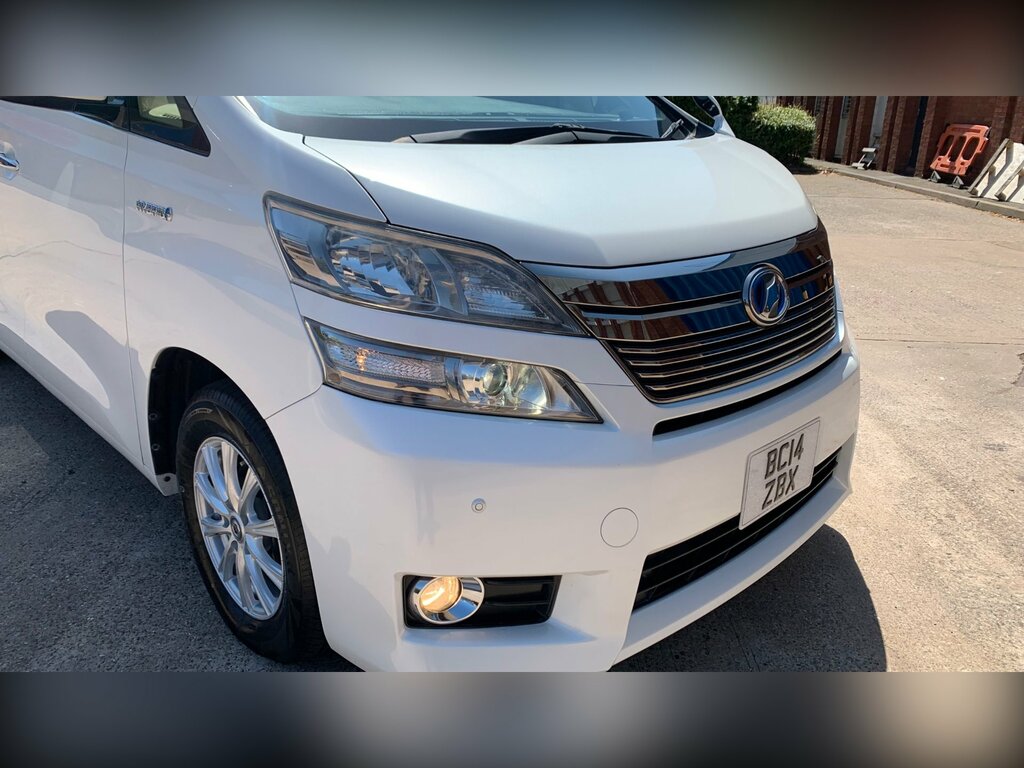 Toyota Vellfire Auto White #8