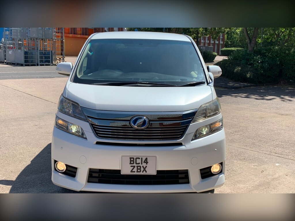 Toyota Vellfire Hybrid X Model 4Wd 2.4 Hybrid 7 Seats White #3