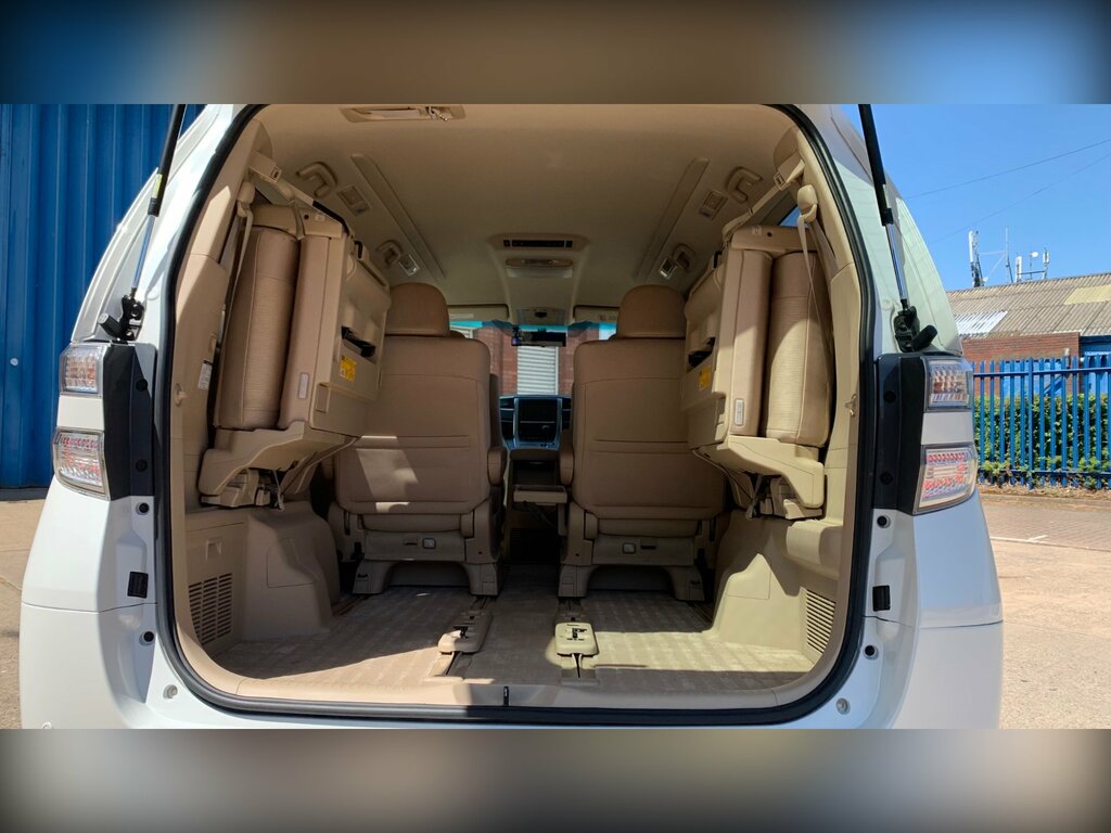 Toyota Vellfire Auto White #63