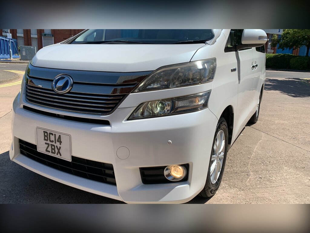 Toyota Vellfire Auto White #15