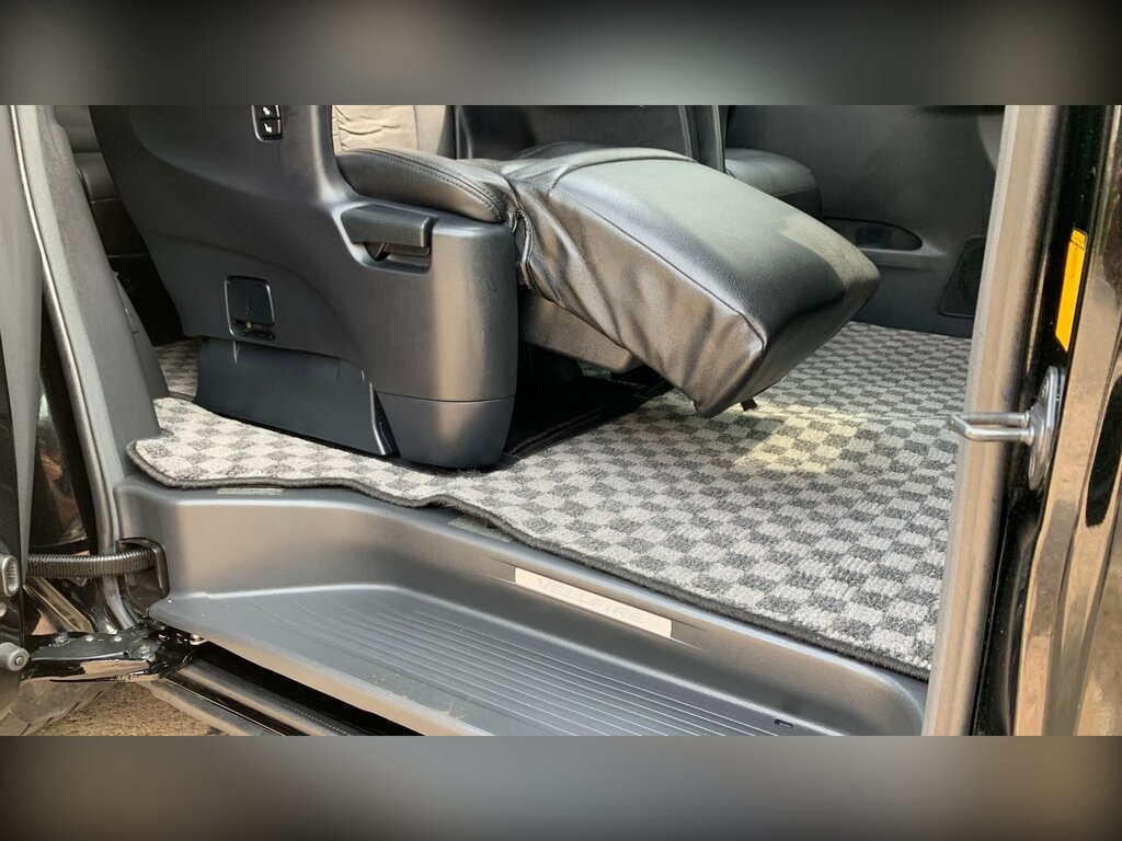 Toyota Vellfire 3.5 V6 Luxury 8 Seats White #98