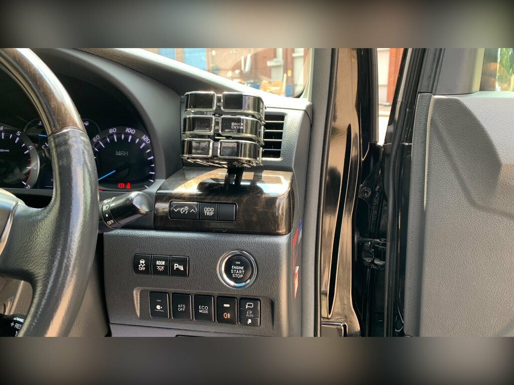 Toyota Vellfire 3.5 V6 Luxury 8 Seats White #69