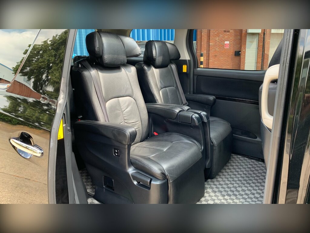 Toyota Vellfire 3.5 V6 Luxury 8 Seats White #56