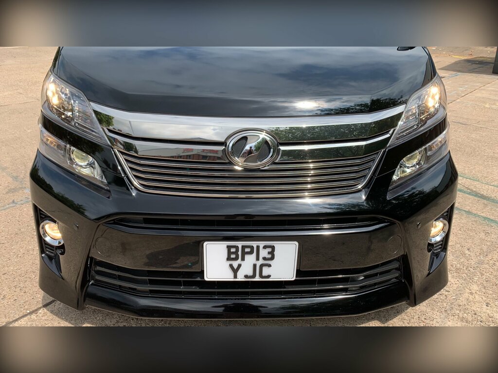 Toyota Vellfire 3.5 V6 Luxury 8 Seats White #12