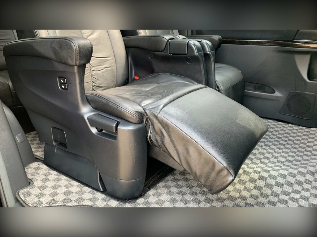 Toyota Vellfire 3.5 V6 Luxury 8 Seats White #58