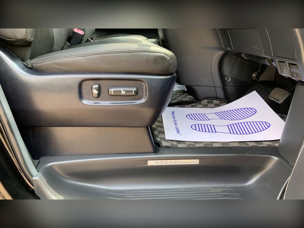 Toyota Vellfire 3.5 V6 Luxury 8 Seats White #59