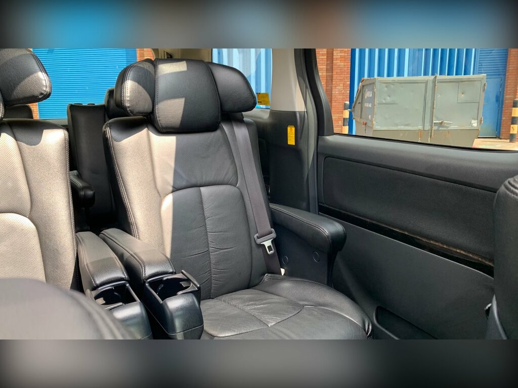 Toyota Vellfire 3.5 V6 Luxury 8 Seats White #76