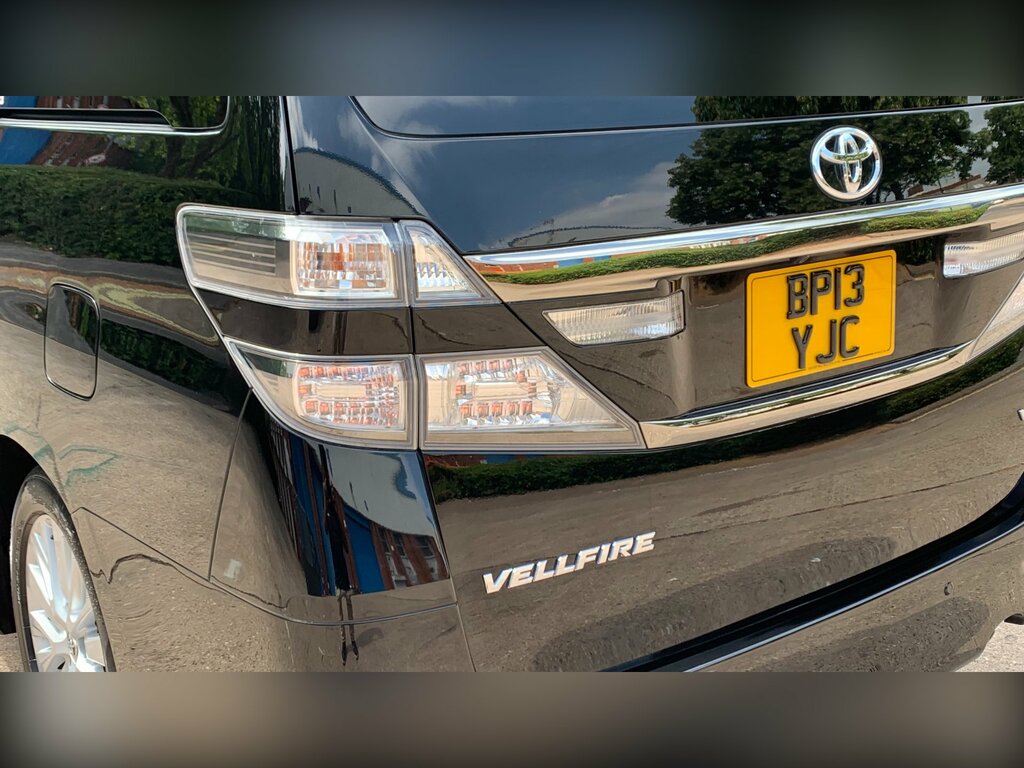 Toyota Vellfire 3.5 V6 Luxury 8 Seats White #36