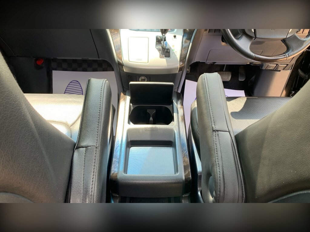 Toyota Vellfire 3.5 V6 Luxury 8 Seats White #63