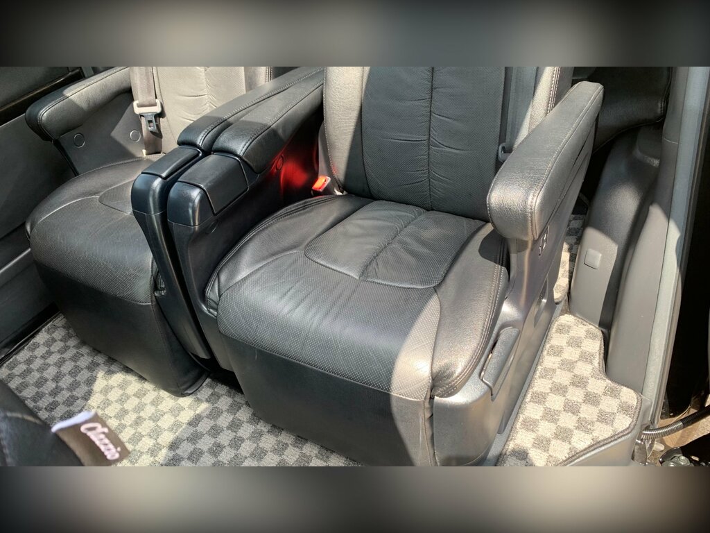 Toyota Vellfire 3.5 V6 Luxury 8 Seats White #46