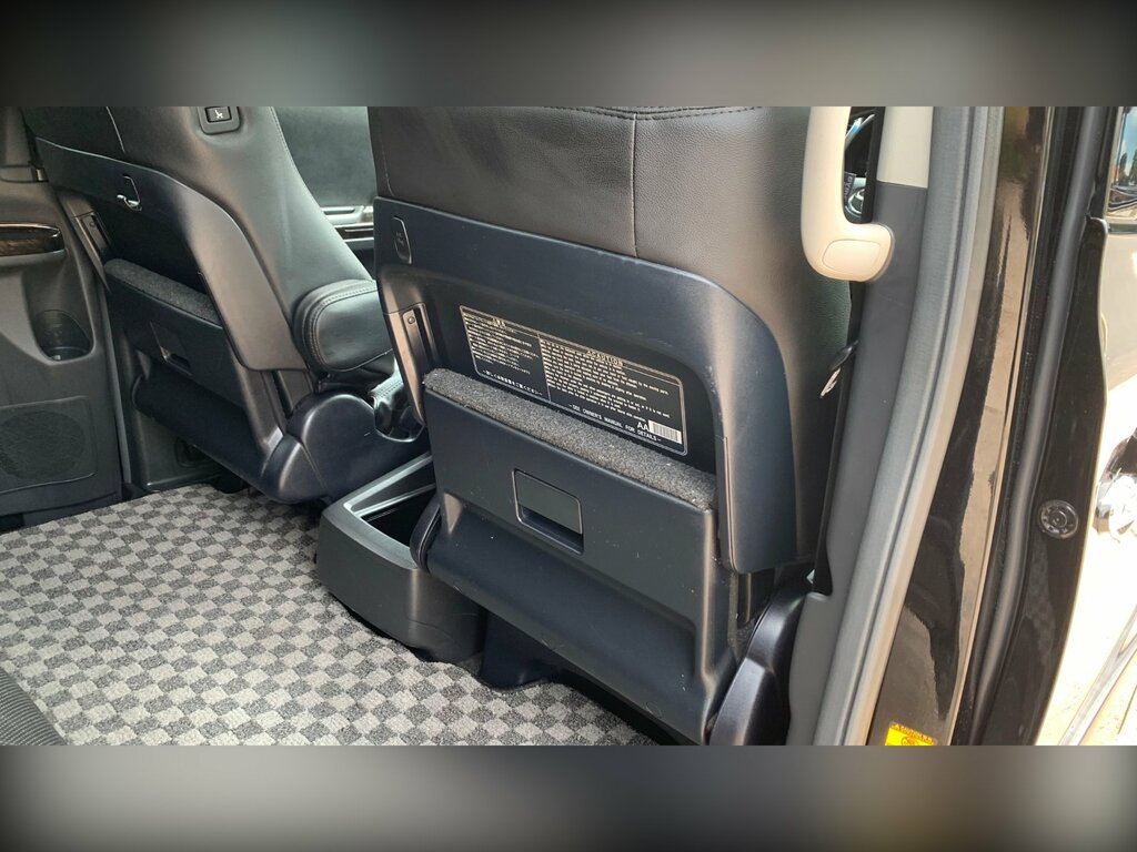 Toyota Vellfire 3.5 V6 Luxury 8 Seats White #35