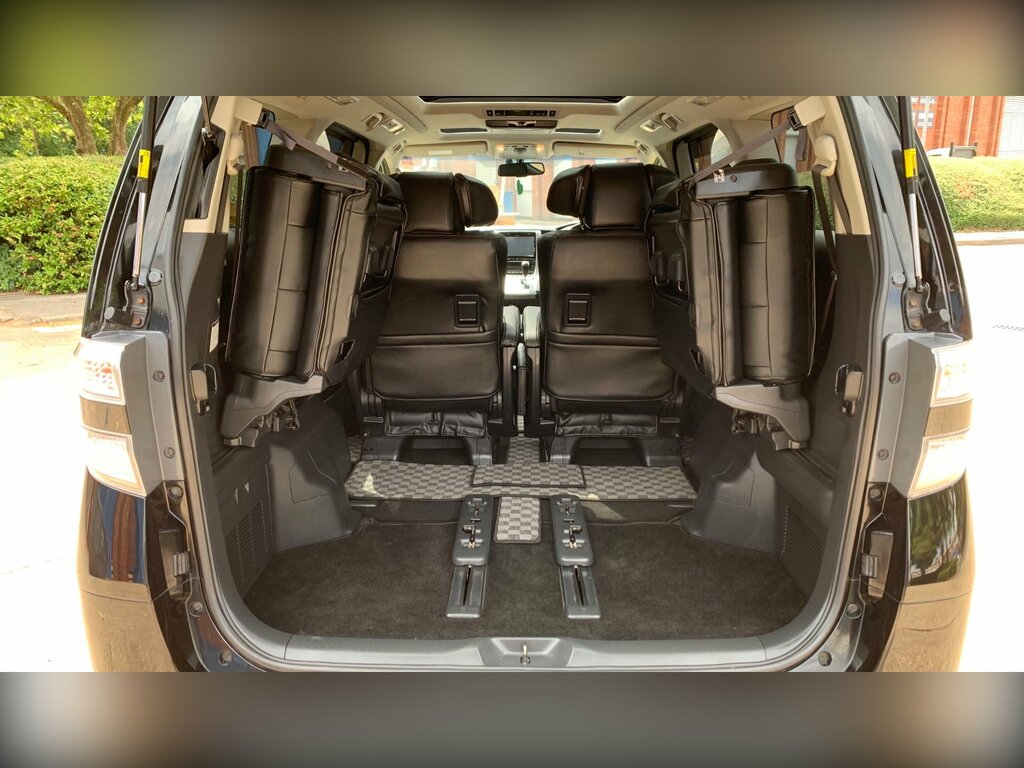 Toyota Vellfire 3.5 V6 Luxury 8 Seats White #18
