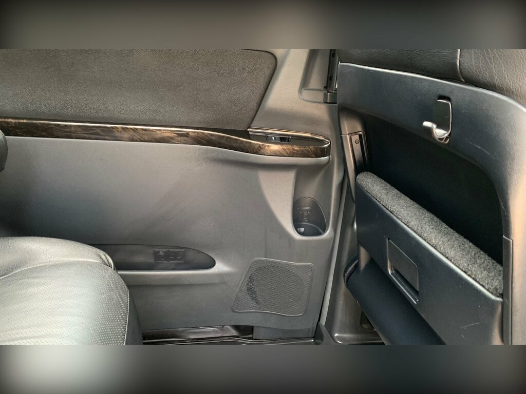 Toyota Vellfire 3.5 V6 Luxury 8 Seats White #34