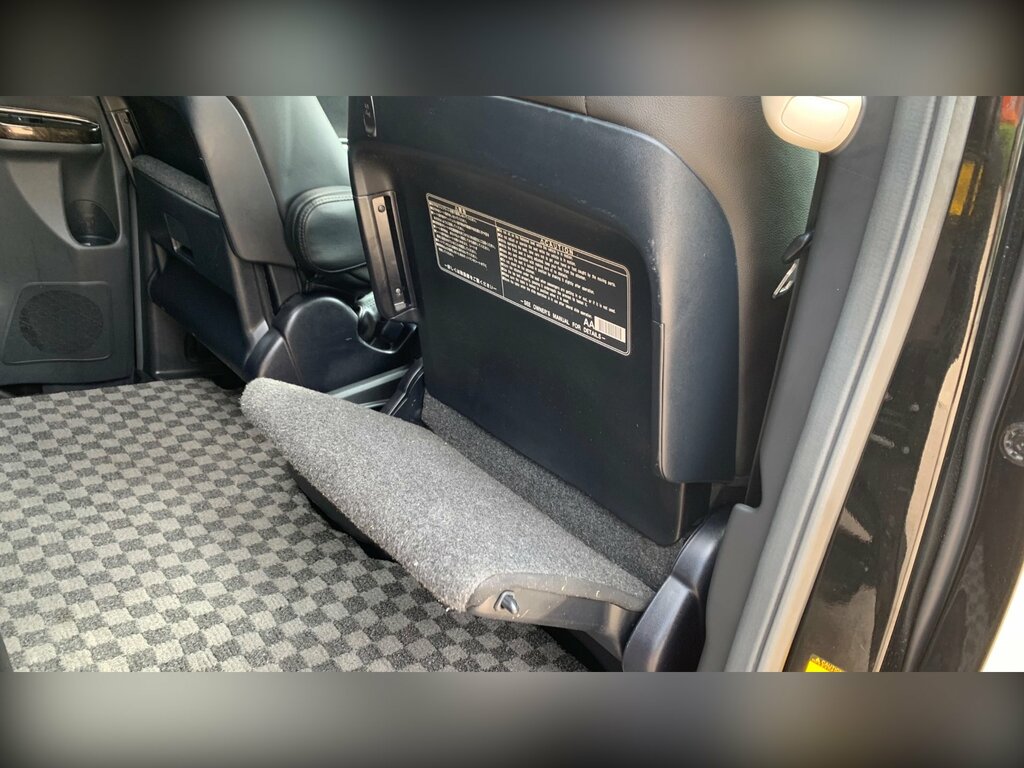 Toyota Vellfire 3.5 V6 Luxury 8 Seats White #33