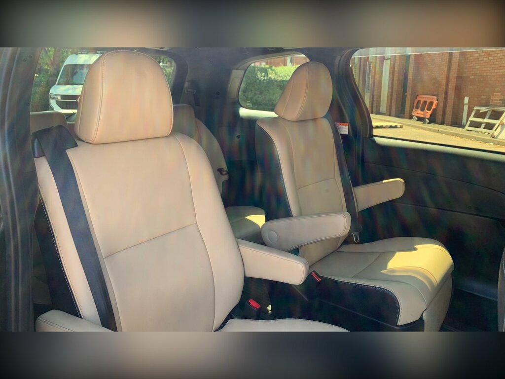 Toyota Estima 2.4 4Wd White #39