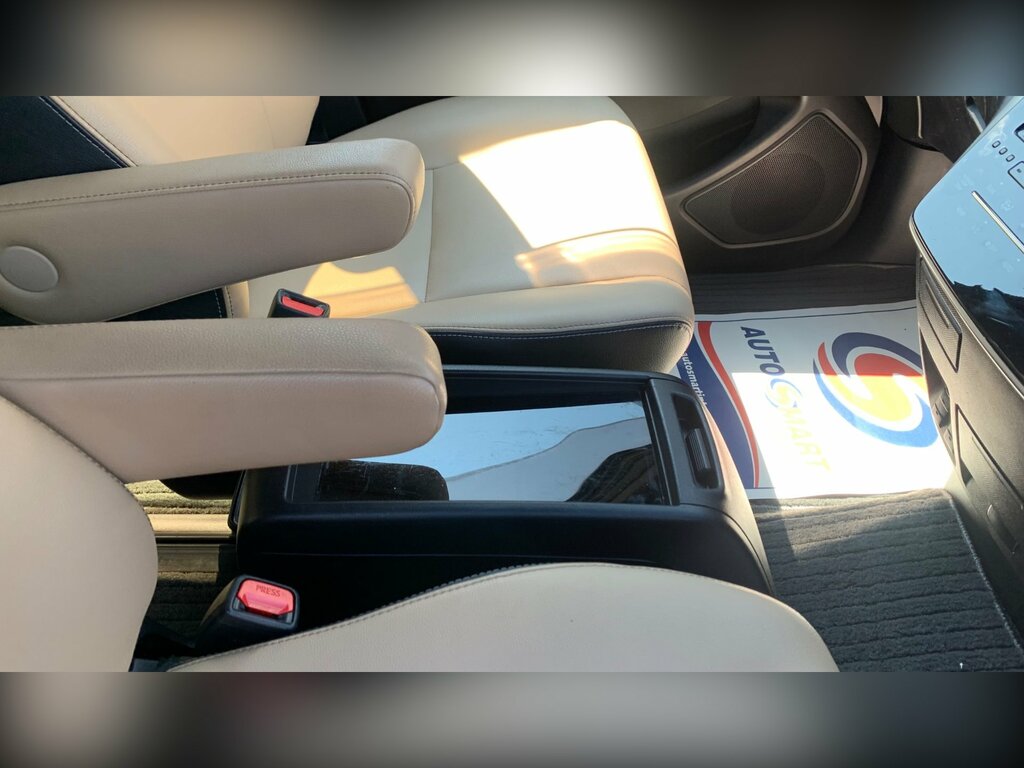 Toyota Estima 2.4 4Wd White #53