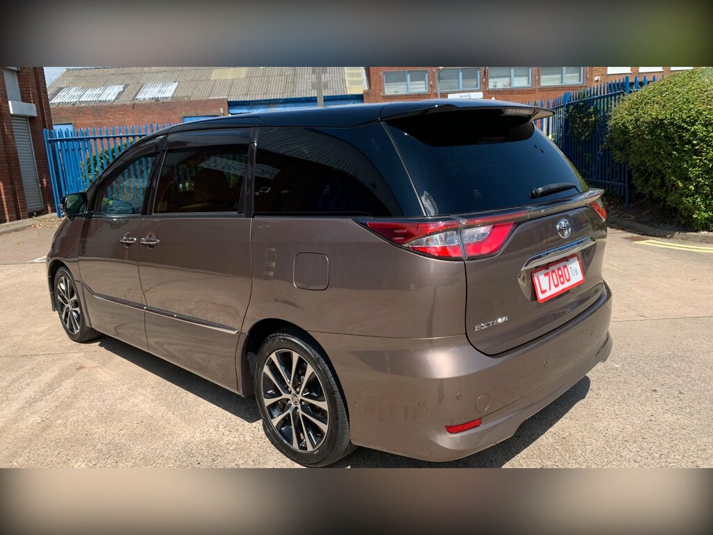 Toyota Estima 2.4 4Wd White #15