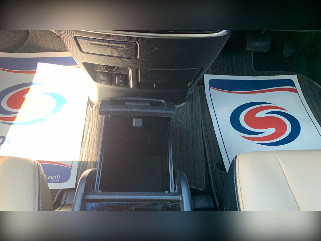 Toyota Estima 2.4 4Wd White #65