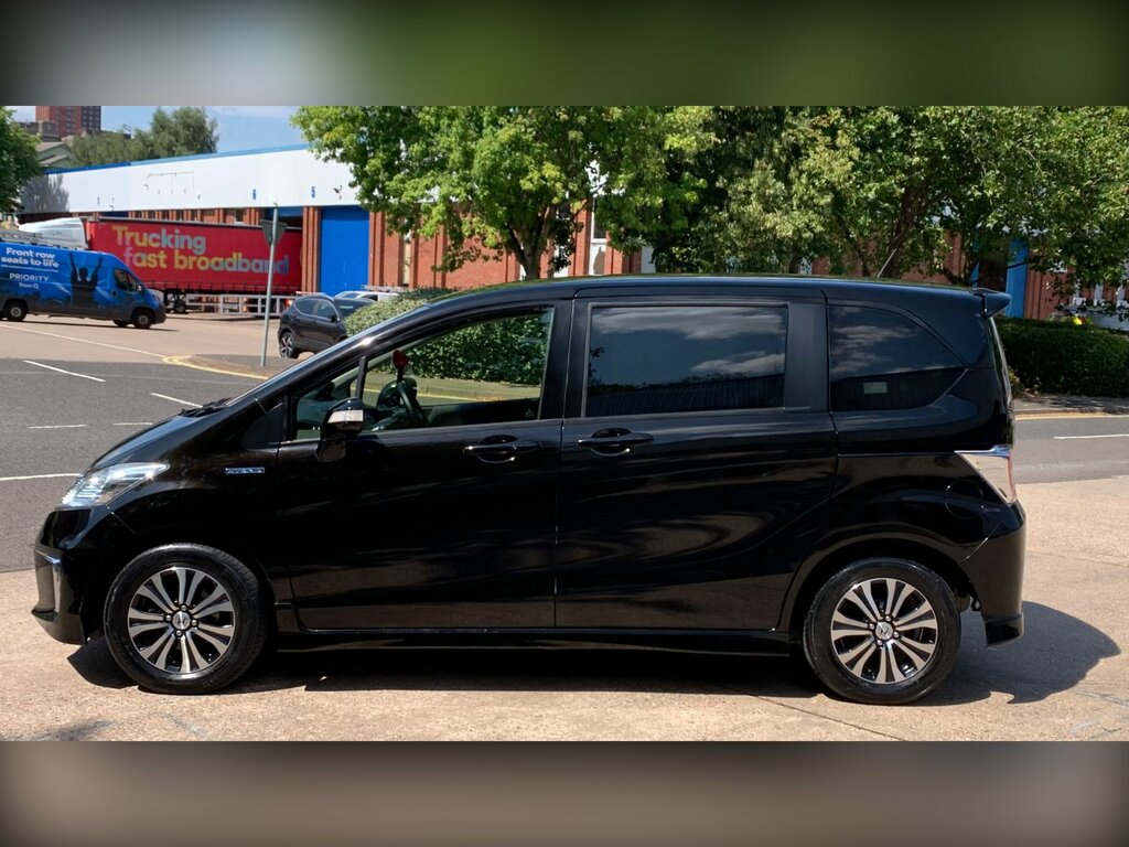 Honda Freed 1.5 Hybrid 7 Seats Mpv Ulez Black #6