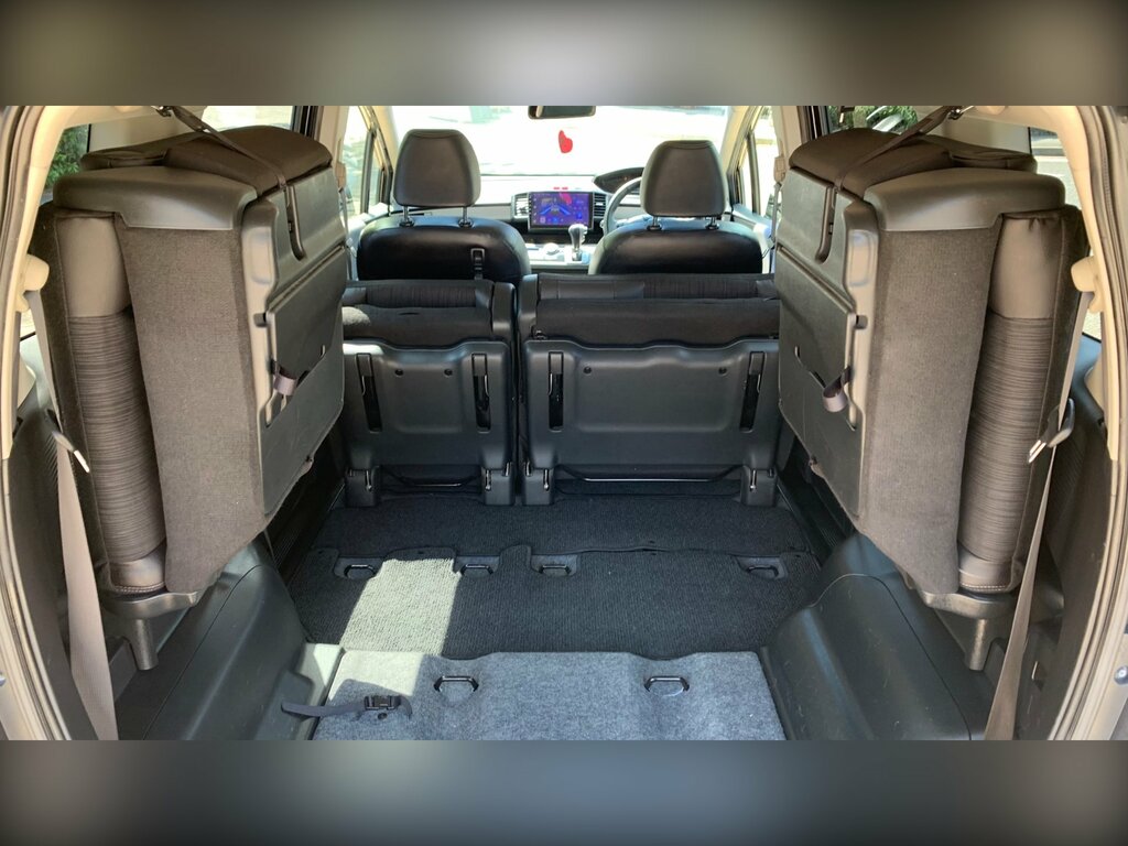 Honda Freed 1.5 Luxury Edition Euro 6 White #62