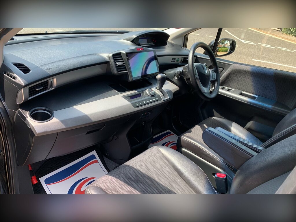 Honda Freed 1.5 Luxury Edition Euro 6 White #40
