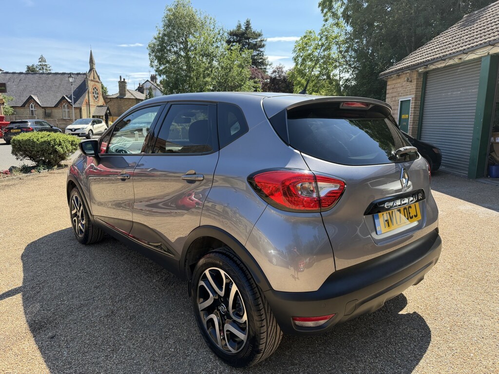 Renault Captur 0.9 Tce Dynamique S Nav Low Mileage Full Renault S HV17OCJ Grey #3