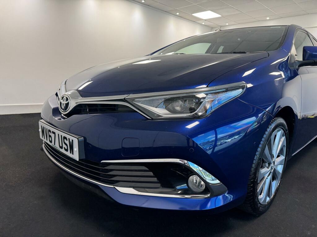 Toyota Auris Hatchback 1.6 D-4d Business Edition Euro 6 Ss 5 Red #7