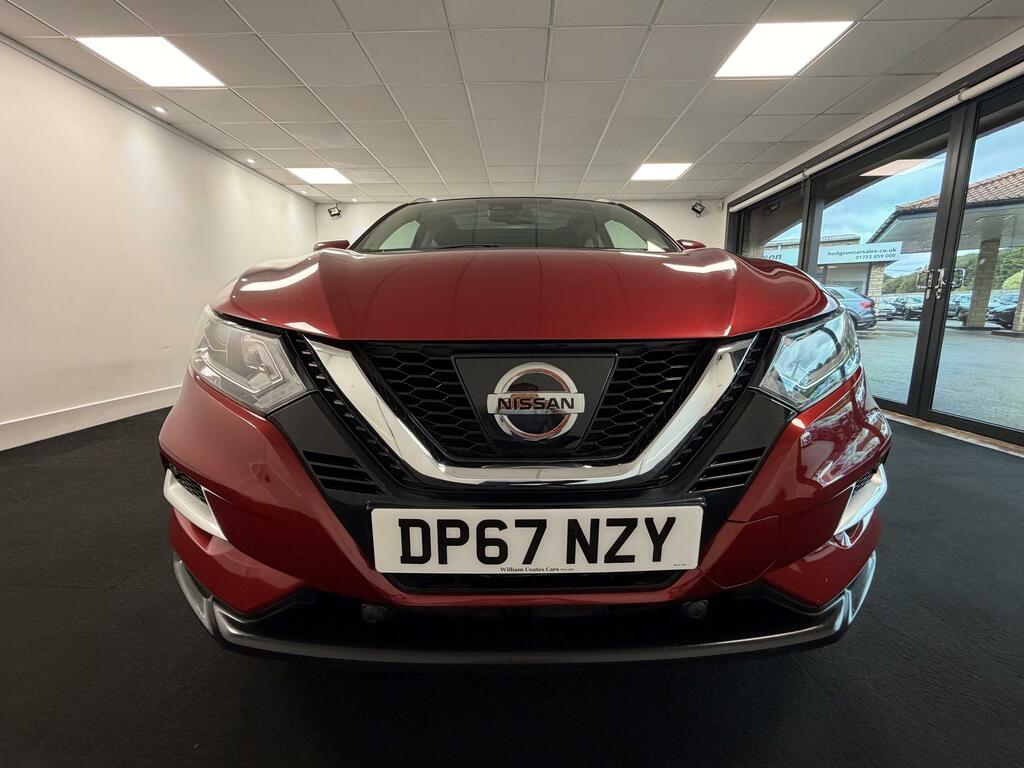 Nissan Qashqai 1.6 Dci N-connecta Suv DP67NZY Red #2
