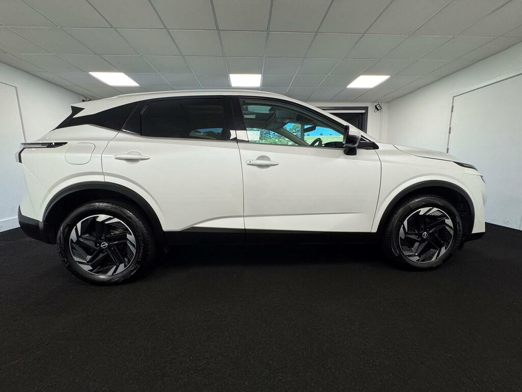 Nissan Qashqai 1.3 Dig-t Mhev N-connecta Suv Hybrid Ma DP24NMV White #6