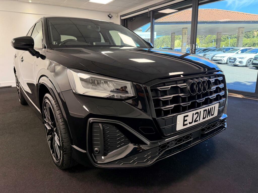Audi Q2 1.5 Tfsi Cod 35 Black Edition Suv Pe EJ21DMU Black #6