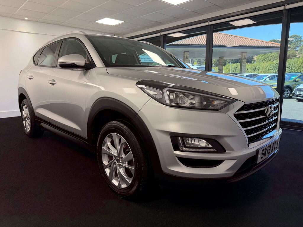 Hyundai Tucson 1.6 Gdi Se Nav Suv Euro 6 Ss SK19ATJ Silver #3