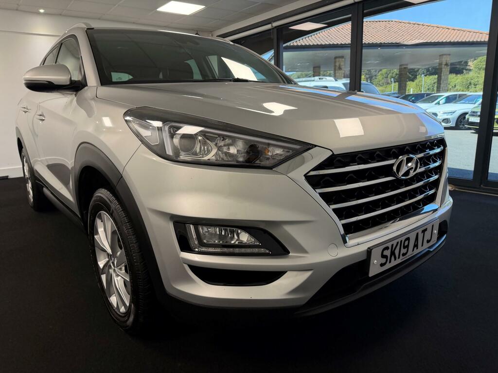 Hyundai Tucson 1.6 Gdi Se Nav Suv Euro 6 Ss SK19ATJ Silver #4