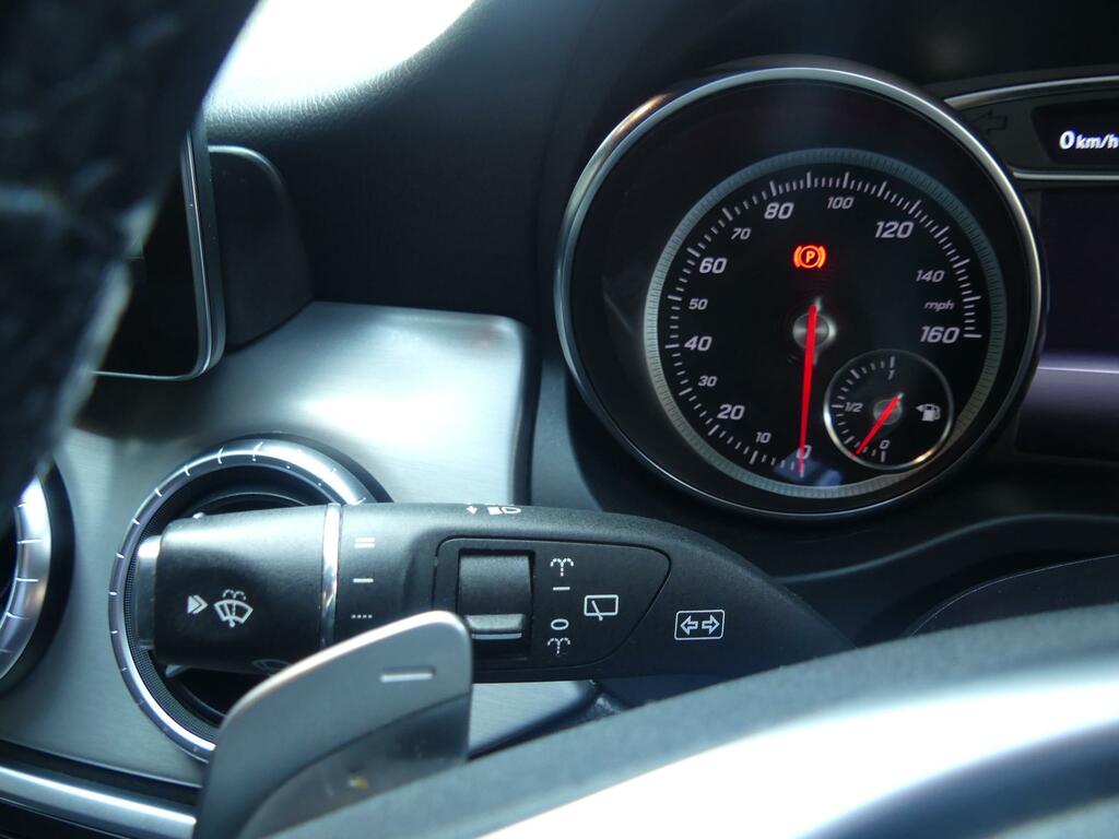 Mercedes-Benz CLA Class Amg Line Black #25