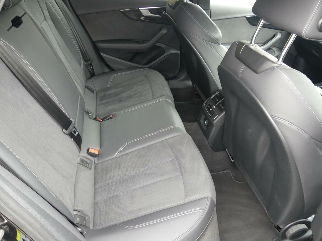 Audi A4 Avant 2L Black Edition Grey #15