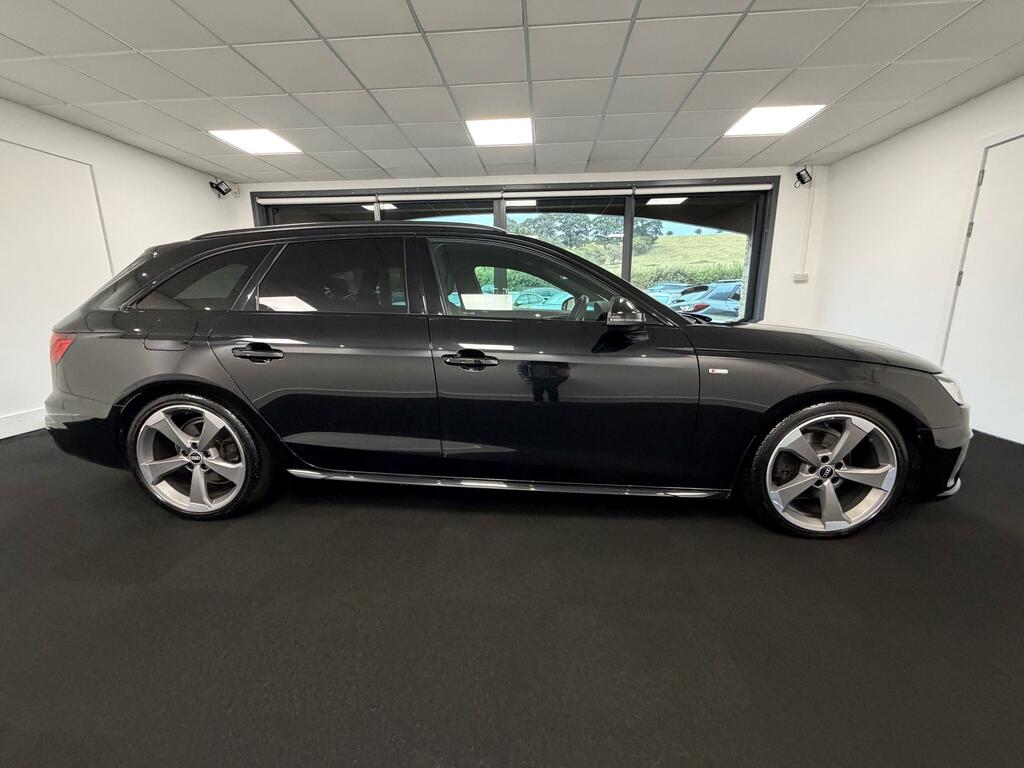 Audi A4 Avant 2L Black Edition Grey #10