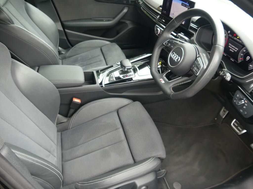 Audi A4 Avant 2L Black Edition Grey #13