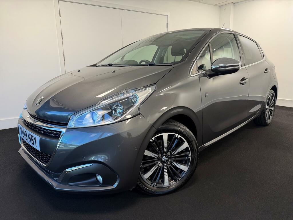 Peugeot 208 1.2 Puretech Tech Edition Hatchback Man Grey