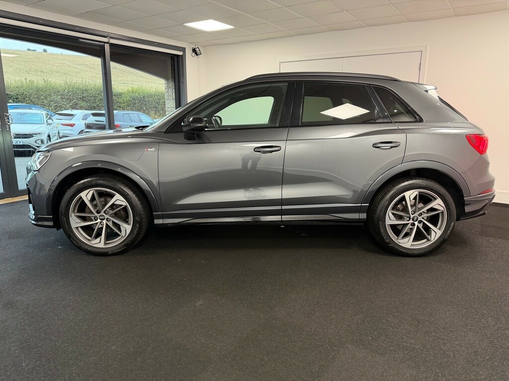 Audi Q3 1.5 Tfsi Cod 35 Black Edition Suv S Tro Grey #4