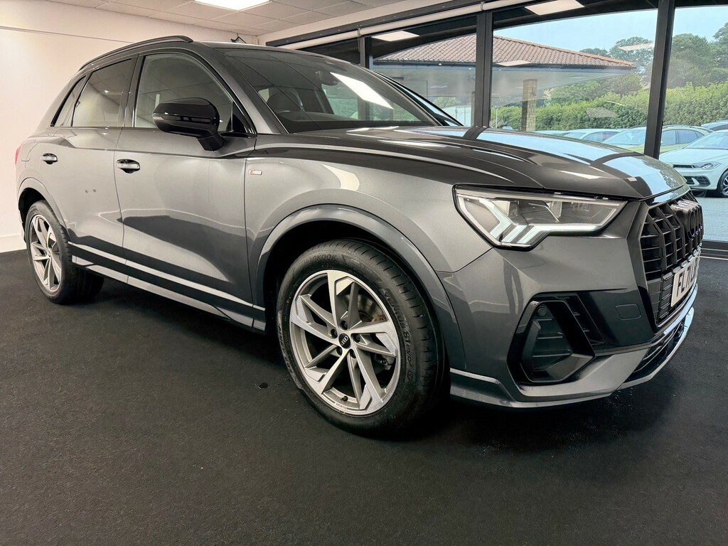 Audi Q3 1.5 Tfsi Cod 35 Black Edition Suv S Tro Grey #3