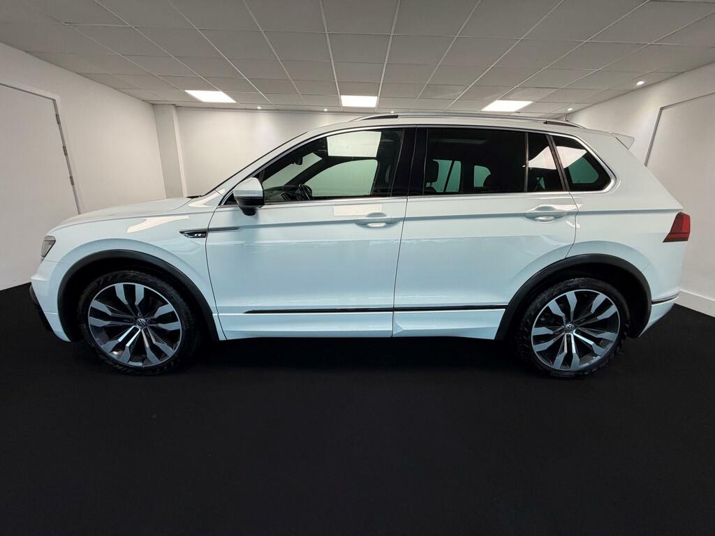 Volkswagen Tiguan Se Navigation Silver #4