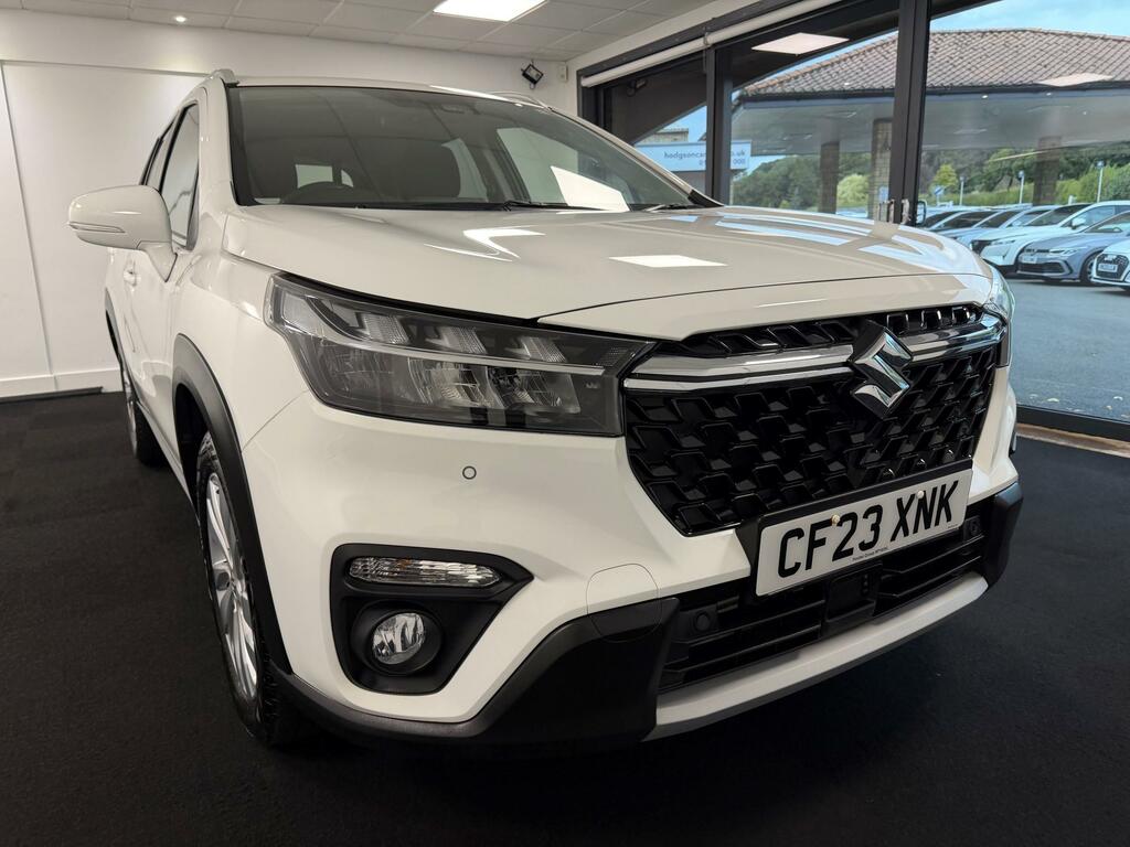 Suzuki S Cross 1.4 Boosterjet Mhev Motion Suv Hybrid M White #4