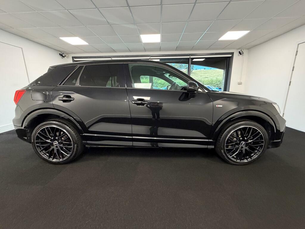 Audi Q2 1.5 Tfsi Cod 35 Black Edition Suv Pe Black #5