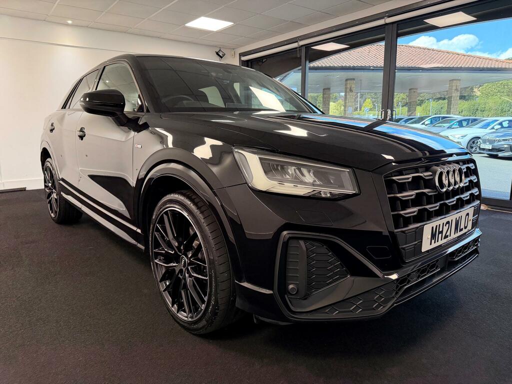 Audi Q2 1.5 Tfsi Cod 35 Black Edition Suv Pe Black #3