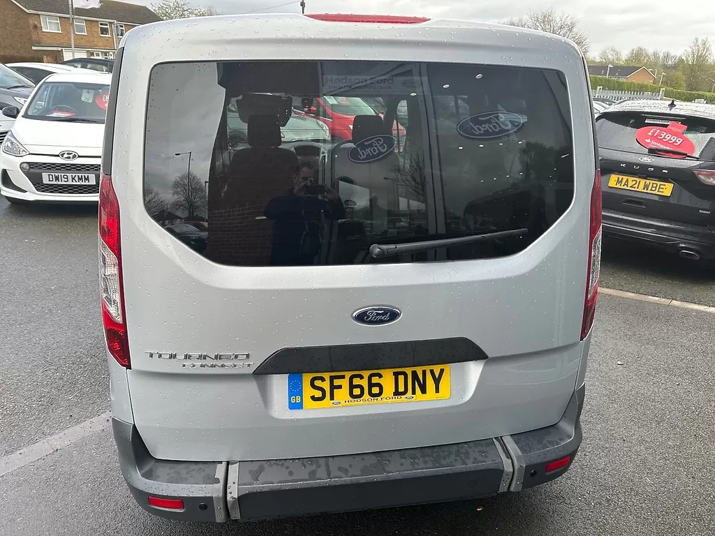 Ford Tourneo Connect 1.5 Tdci Zetec Mpv Euro 6 100 P #6