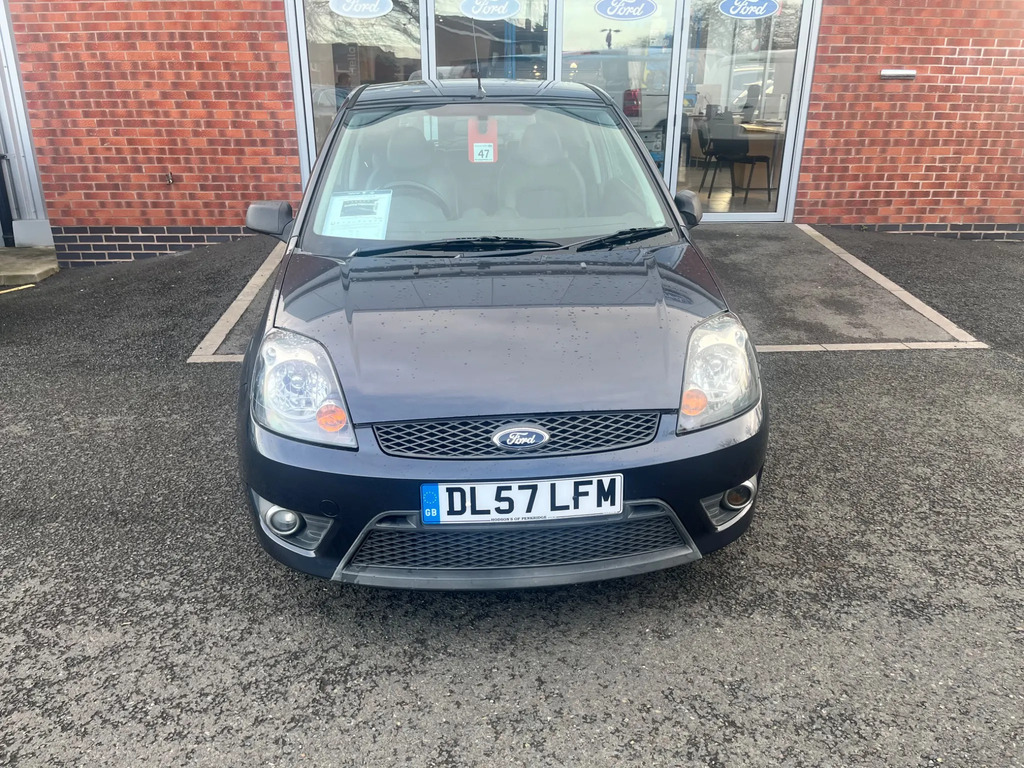 Ford Fiesta 1.6 Zetec S 116 Gkm, 99 Bhp  #2
