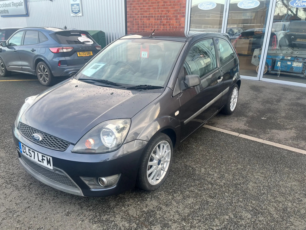 Ford Fiesta 1.6 Zetec S 116 Gkm, 99 Bhp  #3
